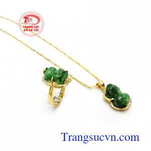 Bộ Trang Sức Tỳ Hưu Cát Tường kết hợp giữa dây chuyền, nhẫn, mặt dây Tỳ hưu bền đẹp, chất lượng