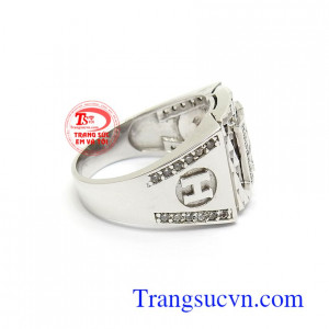 Nhẫn nam vàng trắng là dòng sản phẩm cao cấp được nhiều người ưa chuộng