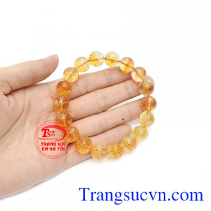 Sản phẩm được những người tập yoga chuyên nghiệp tin rằng thạch anh vàng cải thiện hệ tiêu hóa, tăng cường khả năng tập trung và trí nhớ.