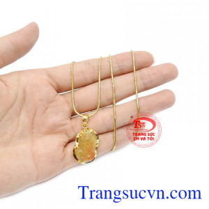 Thạch anh tóc hợp với người mệnh kim và mệnh thổ. Bộ trang sức tỳ hưu thạch anh tóc thiên nhiên