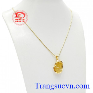 Bộ trang sức tỳ hưu thạch anh tóc thịnh vượng được chế tác tinh tế, sang trọng và đẹp mắt.