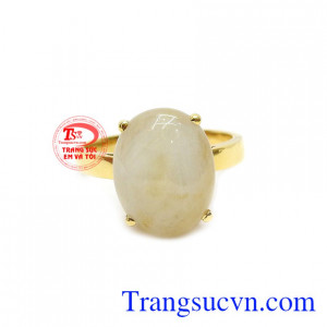 Nhẫn nữ sapphire 14k đẹp được thiết kế đơn giản, tinh tế.