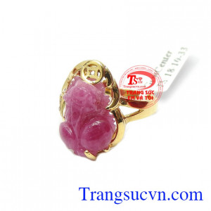 Nhẫn Nữ Tỳ Hưu