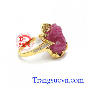 Tỳ hưu rất biết cách hút tiền bạc và giữ của, bảo về tài sản