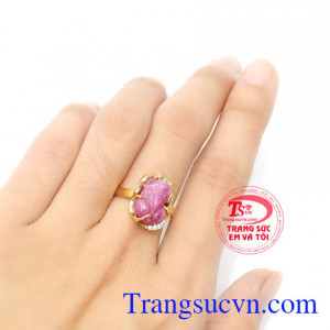 Nhẫn nữ tỳ hưu 