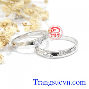  Đôi nhẫn cưới forever mang ý nghĩa sẽ mãi mãi yêu và chỉ yêu một người càng làm tăng phần ý nghĩa cho sản phẩm này. 