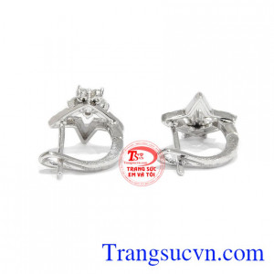 Sản phẩm chế tác từ vàng 10k bền đẹp, bảo hành uy tín, giao hàng toàn quốc.