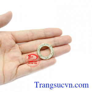 Sản phẩm bảo hành uy tín, giao hàng toàn quốc. Mặt dây tròn mới lạ