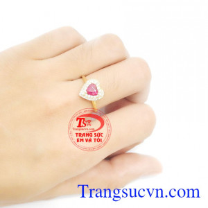 Nhẫn nữ vàng gắn đá quý ruby thiên nhiên