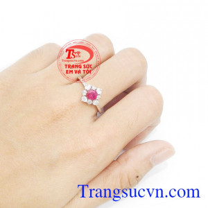 Nhẫn nữ ruby hạnh phúc