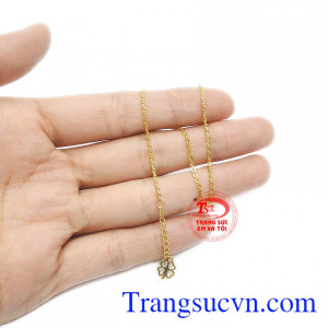 Sản phẩm được thiết kế đơn giản nhưng không kém phần tinh tế. 