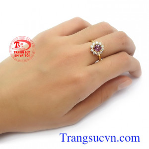 Nhẫn Nữ Granet tài lộc 14k là món quà tuyệt vời dành tặng người bạn yêu thương