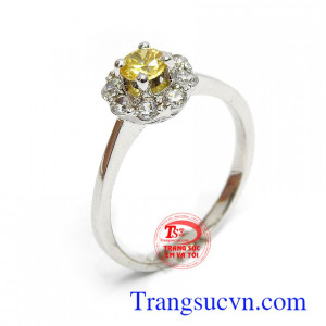 Nhẫn nữ Sapphire thành công vàng 14k chế tác tinh xảo, kiểu dáng thời trang
