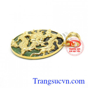 Người xưa cho rằng, đeo ngọc trên người tốt cho vận khí, sức khỏe, tiền tài