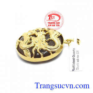 Mặt thạch anh tóc bọc rồng là món quà ý nghĩa dành tặng sinh nhật nam