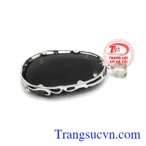 Giấy kiểm định từ trung tâm ngọc học