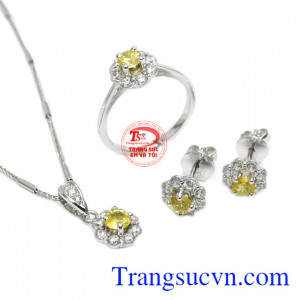 Bộ trang sức Sapphire thành công