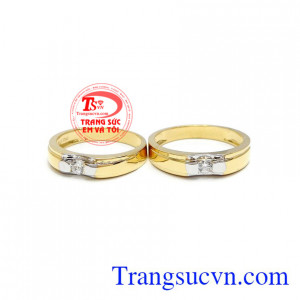 Sản phẩm nhẫn cưới được thiết kế theo phong cách Hàn Quốc, kiểu dáng trẻ trung, sang trọng