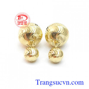 Hoa tai nhập khẩu sang trọng với kiểu chế tác độc đáo, thời trang mang lại cho người đeo sự quyến rũ, trẻ trung và thời trang.