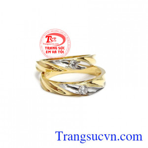 Đôi nhẫn cưới tình yêu bền chặt được các lứa đôi ưa thích