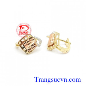 Hoa tai vàng tây phong cách