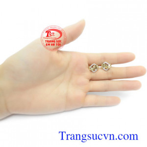 Hoa tai vàng thời trang mới