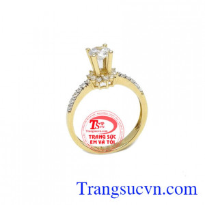 Sản phẩm nhẫn nữ được thiết kế thời trang, sang trọng