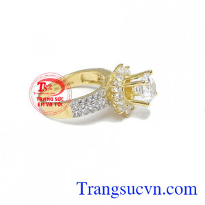 sản phẩm vàng 18k, thiết kế sang trọng, tinh tế