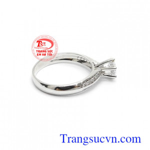 Nhẫn nữ 18k bền đẹp, sang trọng, quý phái