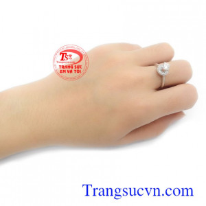 Nhẫn vàng trắng 18 tinh tế