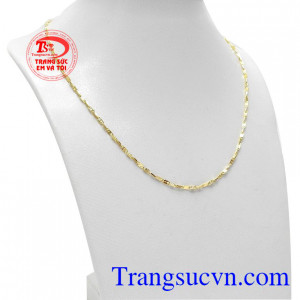 Dây chuyền nữ dịu dàng vàng 18k mang đến cho người dùng sản phẩm đẹp mắt và tinh tế. 
