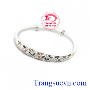 Sản phẩm đẹp, món quà ý nghĩa dành tặng các bé yêu trong các dịp đầy tháng, đầy năm