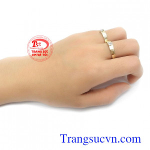 Nhẫn cưới 10k đính đá sang trọng, tinh tế