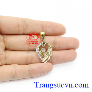 Mặt dây 18k bền đẹp. Mặt dây nữ duyên dáng 18k