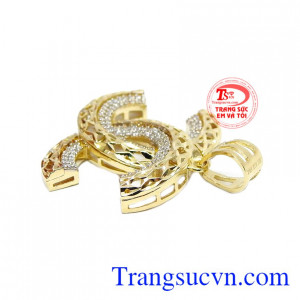 Mặt dây thích hợp làm quà tặng cho người thân và bạn bè. Mặt dây nữ channel Hàn Quốc