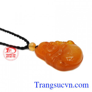 Sản phẩm có thể kết hợp cùng dây dù để làm vòng cổ hoặc bọc vàng, bạc để đảm bảo độ bền đẹp.