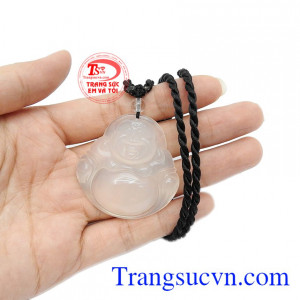 Mã não trắng thích hợp cho người mệnh kim và mệnh thổ