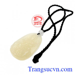 Sản phẩm chạm khắc theo hình phật Phổ hiền bồ tát tượng trưng cho sự lễ nghi và đức độ.