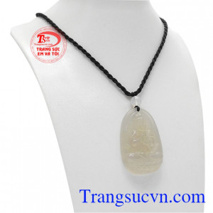 Mặt phật mã não tuổi mùi và tuổi thân được chế tác từ đá mã não thiên nhiên. 