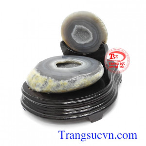 Tụ bát bảo mã não tài lộc bình an