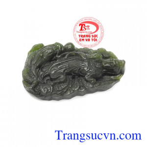 Sản phẩm ngọc cẩm thạch thiên nhiên được chạm khắc tinh tế, sắc nét