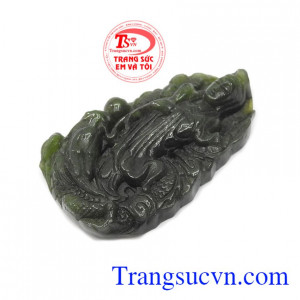 Phật quan âm ngự long ngọc nephrite mang trong người sẽ được Người phù hộ tai ương, đem lại cuộc sống bình an