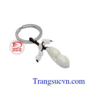 Móc chìa khóa cẩm thạch đậu đẹp mang đến may mắn và bình an.