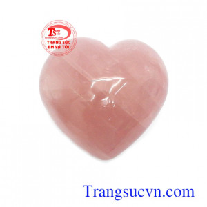 Trái tim thạch anh hồng thủy chung là biểu tượng của tình yêu và hạnh phúc