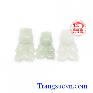 Ngọc cẩm thạch còn có tác động tốt đến sức khỏe, giúp cân bằng năng lượng, đem lại may mắn, thuận lợi trong làm ăn