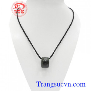 Chiếc lu cũng là vật dụng chứa đựng của cải, châu báu của tầng lớp quý tộc xưa
