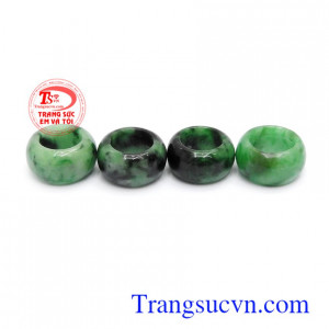 Mặt ngọc lu thống may mắn