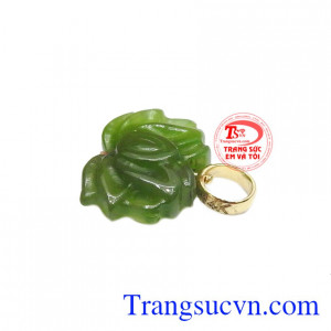 Mặt dây thanh tao, nhẹ nhàng đem đến cho người dùng một sản phẩm hoàn hảo.