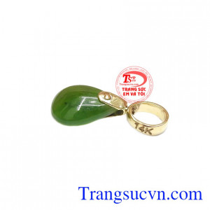 Sản phẩm nhỏ xinh, dễ dàng kết hợp cùng nhiều trang phục và phụ kiện. Mặt dây giọt nước nepherite