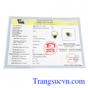 Sản phẩm có giấy kiểm định đá quý.